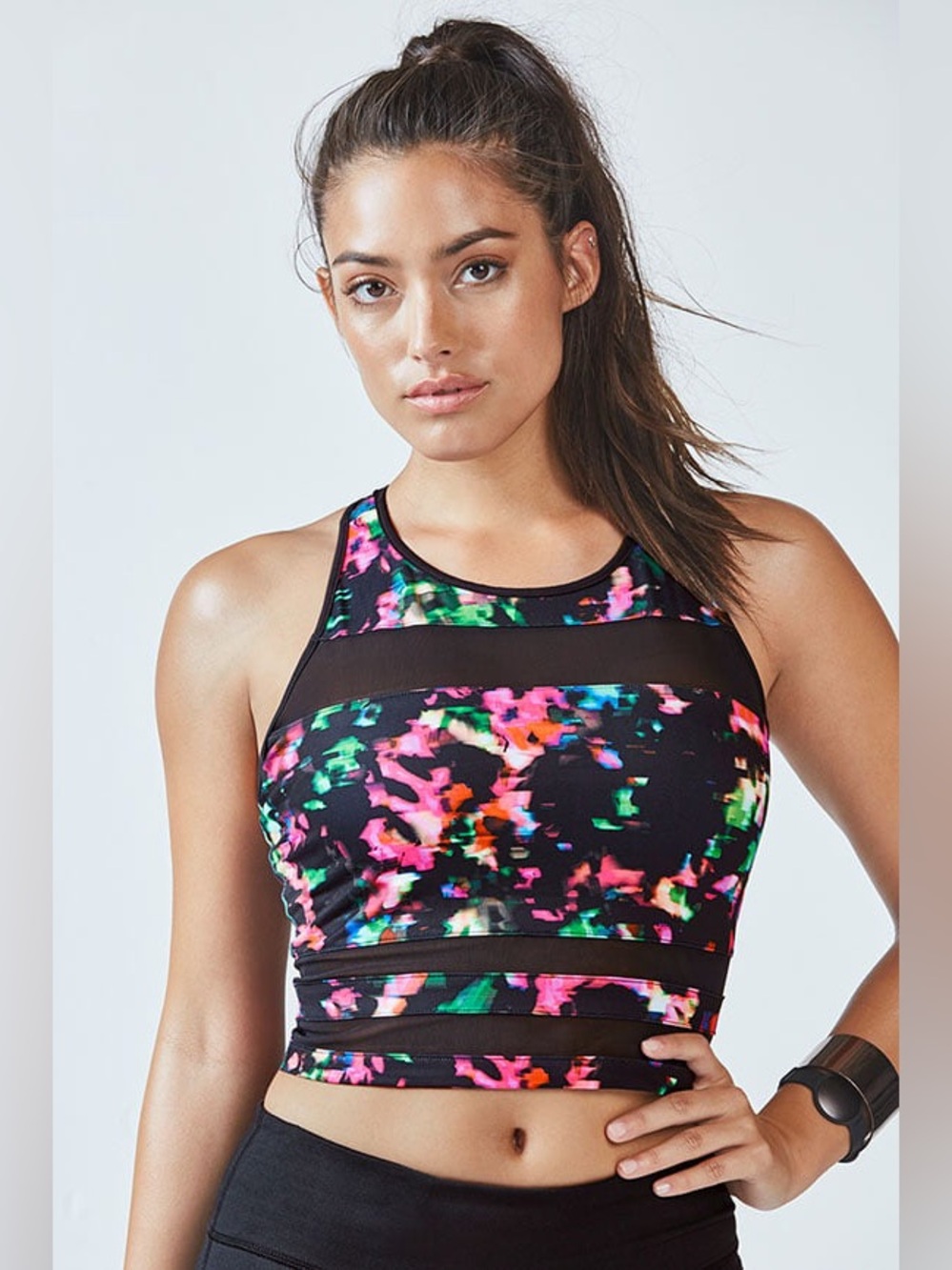 Fabletics Malina Midi Sports Bra in Chroma Print/Black in Size Medium